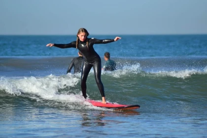Cours privés 1h surf ou de bodyboard - 1 personne - Tourisme Agadir Souss-Massa
