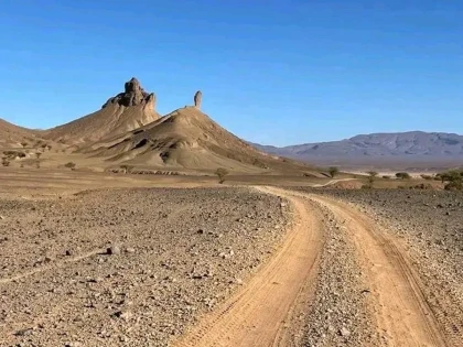De Foum Zguid au désert d'Iriki et les peintures rupestres du djebel Bani 3jours-2nuits. - Tourisme Agadir Souss-Massa