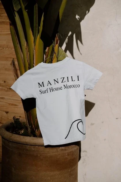 T-shirt blanc manzili - Tourisme Agadir Souss-Massa