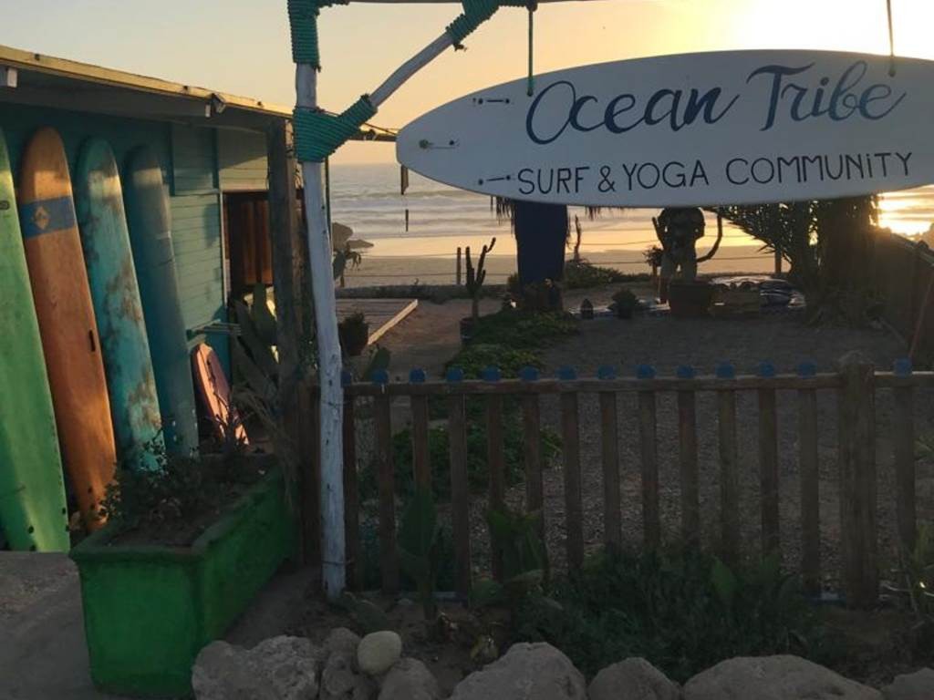 Cours Collectif de Yoga Vinyasa à Tamraght : Une pratique inspirante au bord de l'eau - Tourisme Agadir Souss-Massa