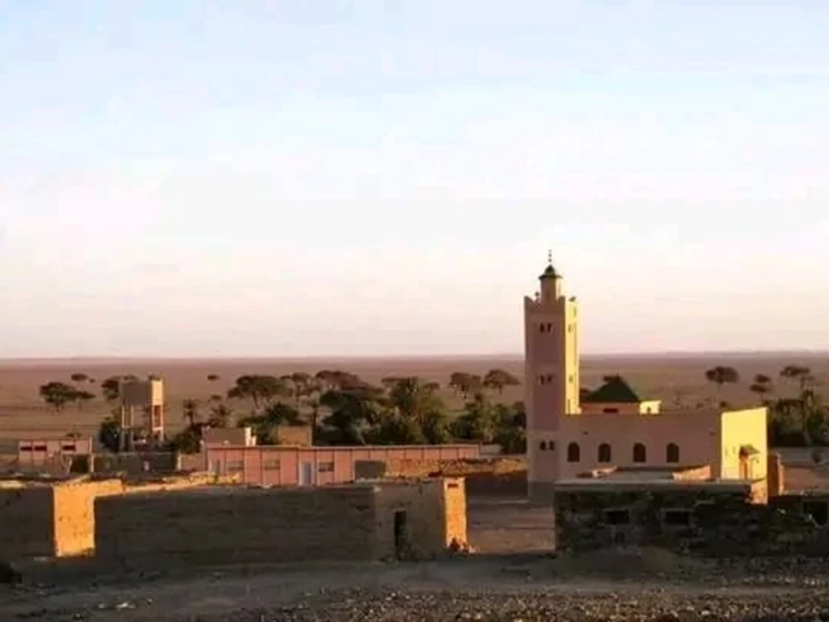 De Foum Zguid , 1 nuit à l'auberge Sahara Iriki , trekkings et 2 nuits aux bivouacs à l'Erg El Mahzil et l'Erg El Ghoul : 4 jours - 3 nuits - Tourisme Agadir Souss-Massa