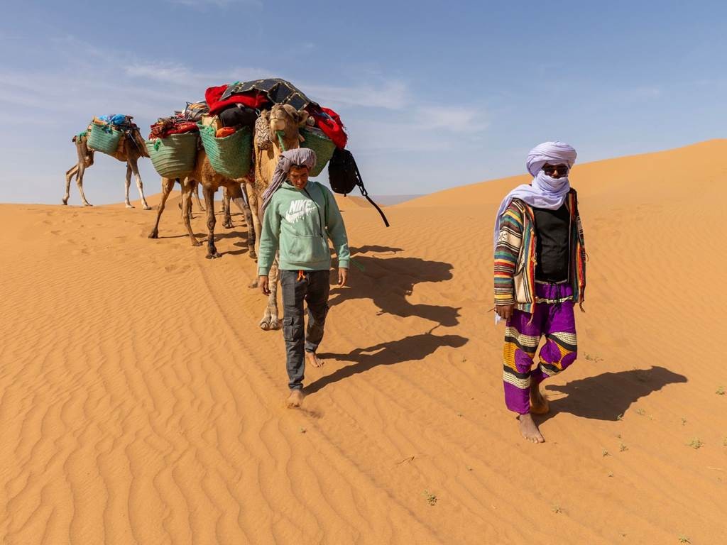 Expérience Nomade & Trek à dos de dromadaire au lac Iriki – 4 jours depuis Foum Zguid - Tourisme Agadir Souss-Massa